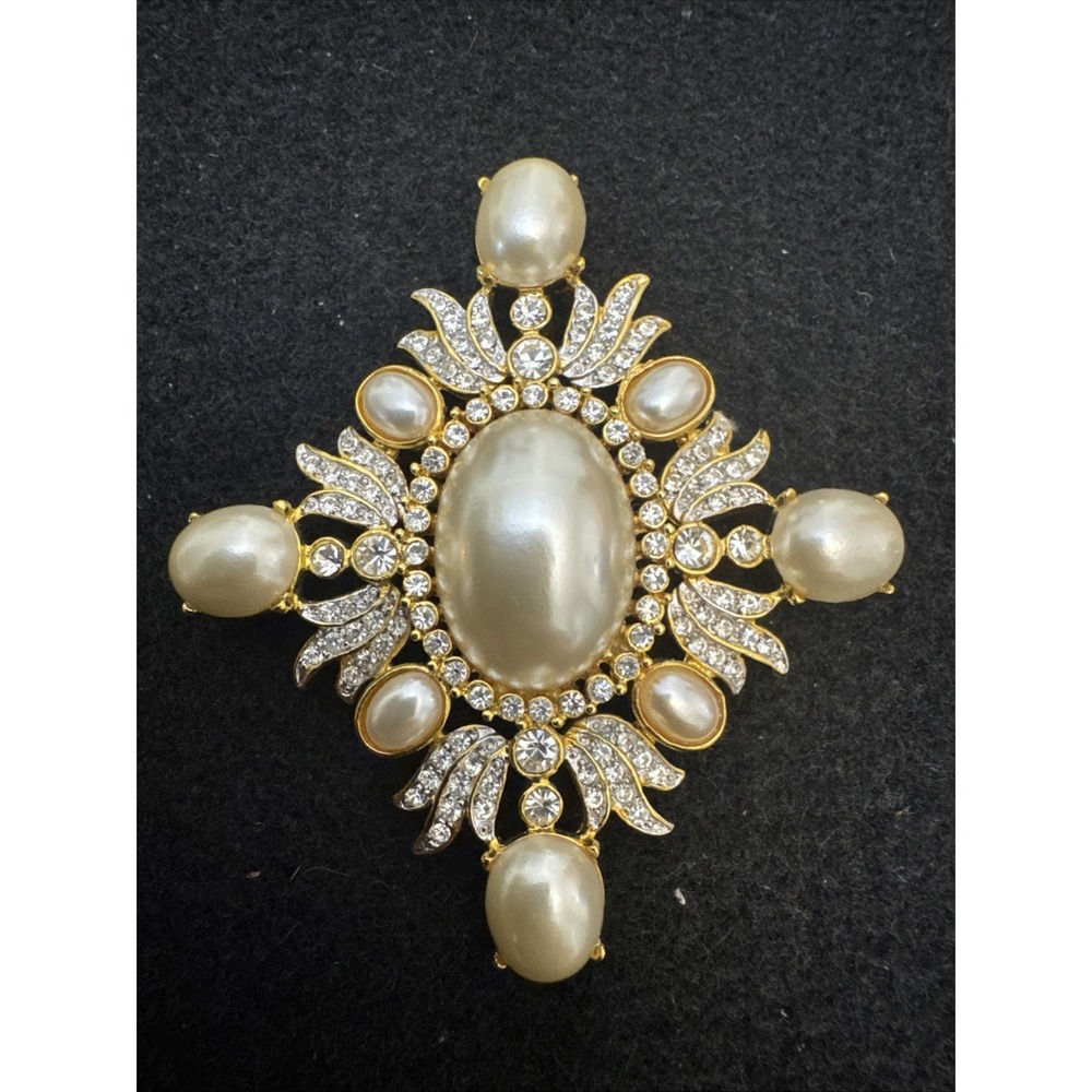 Kenneth Lane Vintage Maltese Cross Brooch Pendant Faux Pearls Rhinestones EUC
